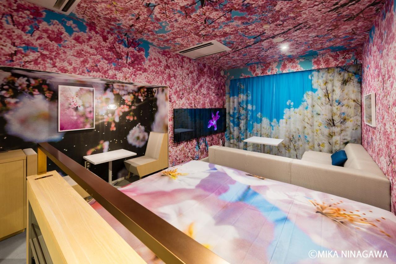 Anteroom 3*
